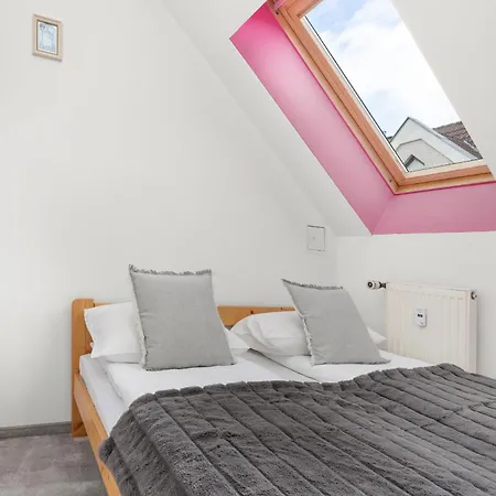 Centrum Ratuszowa Pink By Renters Lägenhet Kołobrzeg