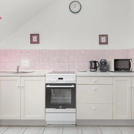 Centrum Ratuszowa Pink By Renters Lägenhet *