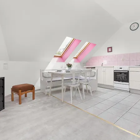 Lägenhet Centrum Ratuszowa Pink By Renters *